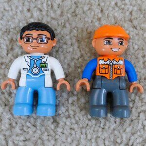 Lego Duplo Figures Lot of 2